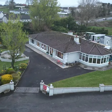 June's 住宿加早餐酒店 *